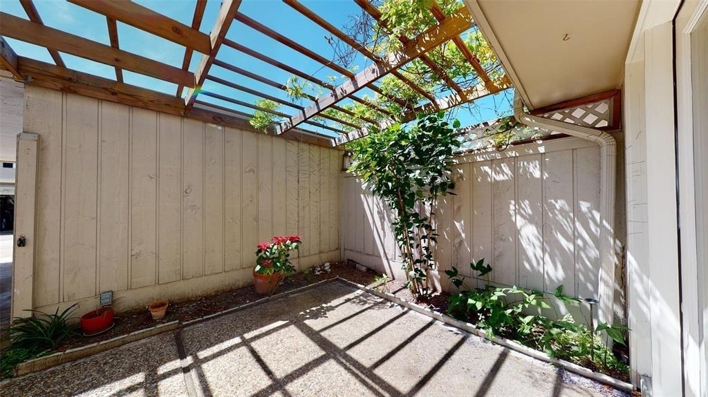 2121 Winrock Boulevard - Photo 3