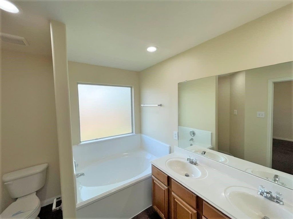 6002 Deep South Drive - Photo 8