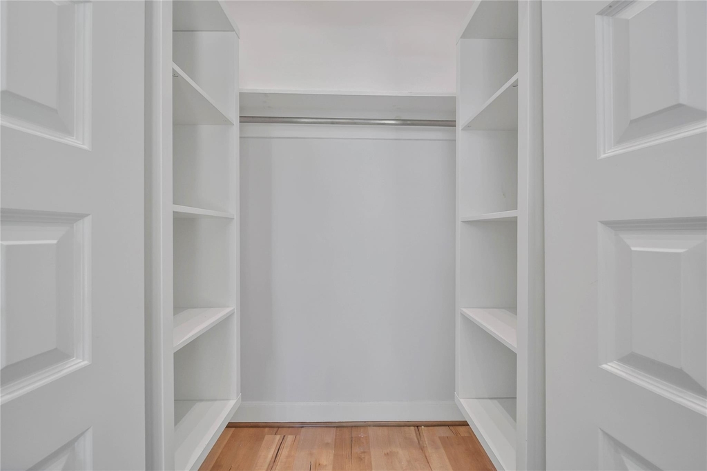 2206 Saxon Drive - Photo 29