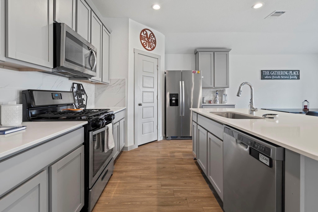 302 Dusty Bridle Lane - Photo 3