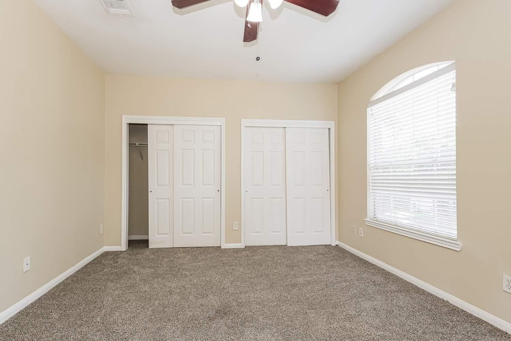 6348 Austinville Drive - Photo 7