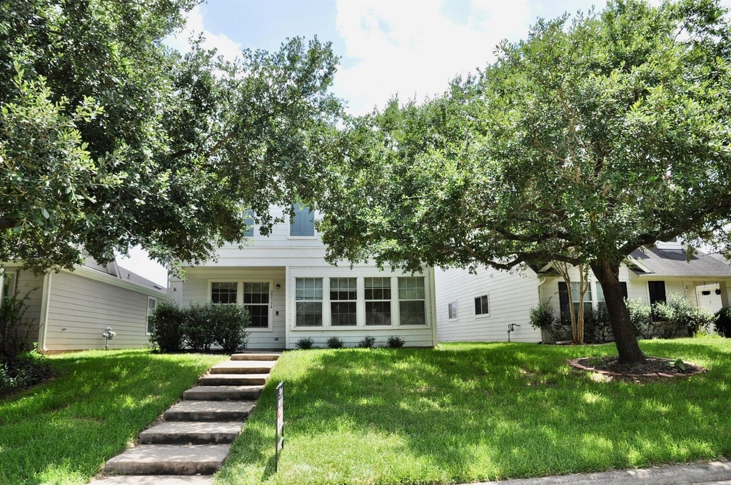 20734 Settlers Lake Circle N - Photo 1