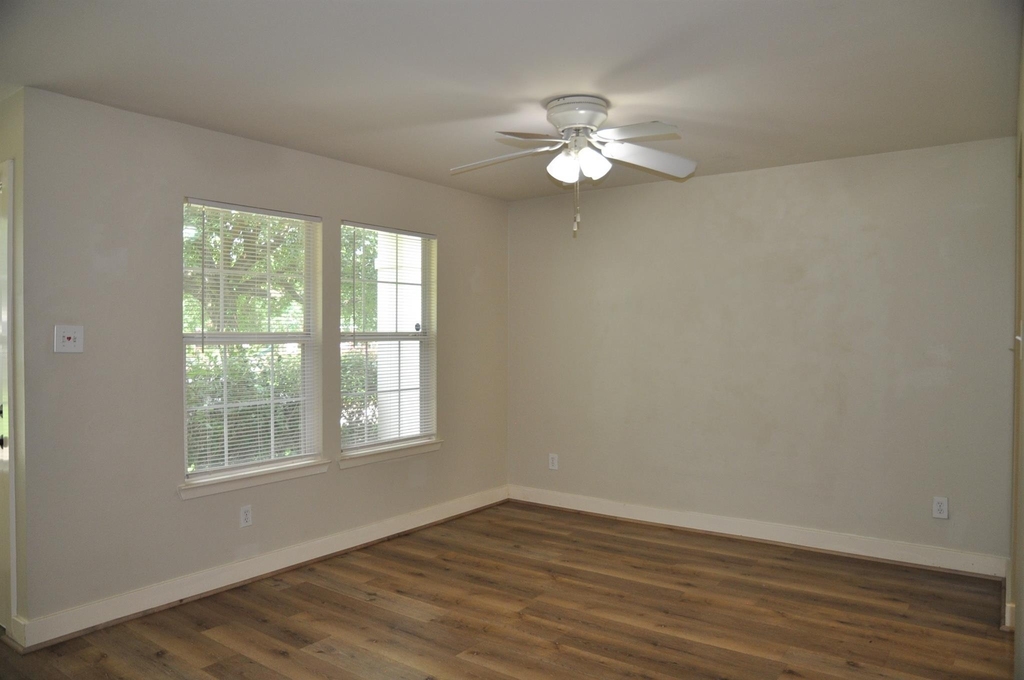 20734 Settlers Lake Circle N - Photo 6