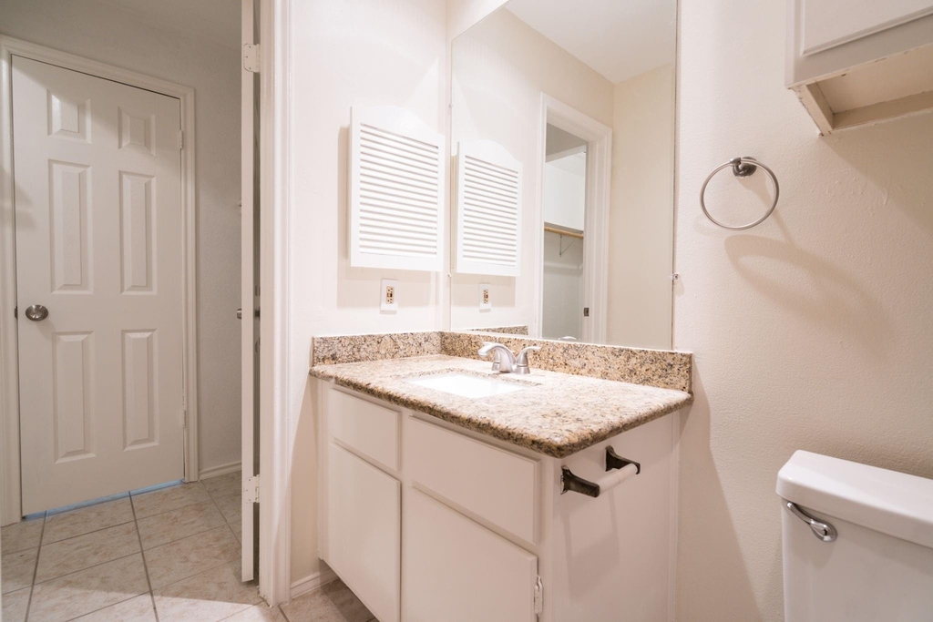 1103 Dulles Avenue - Photo 14