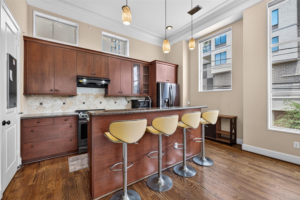 128 Drew Street - Photo 19
