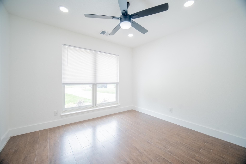 4815 Caris Street - Photo 12