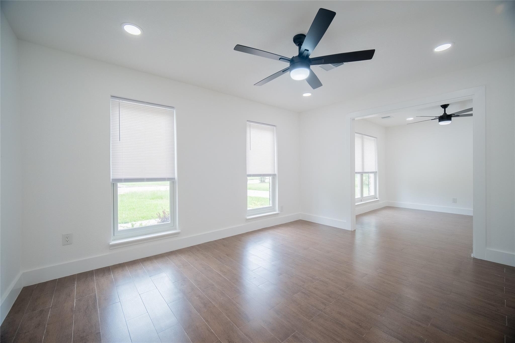 4815 Caris Street - Photo 15