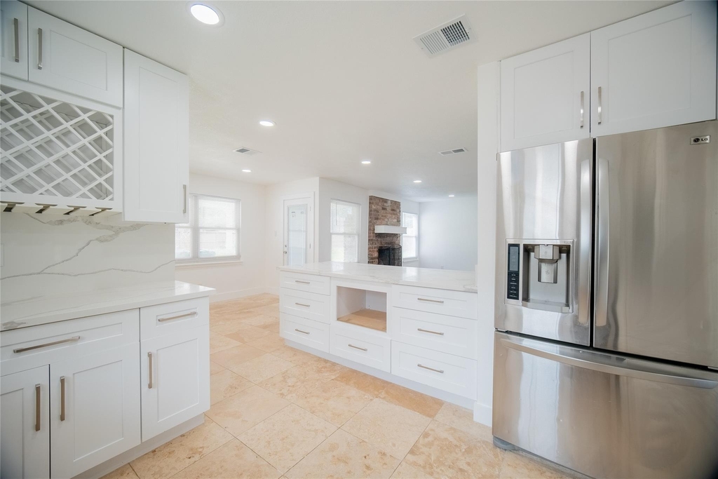 4815 Caris Street - Photo 8