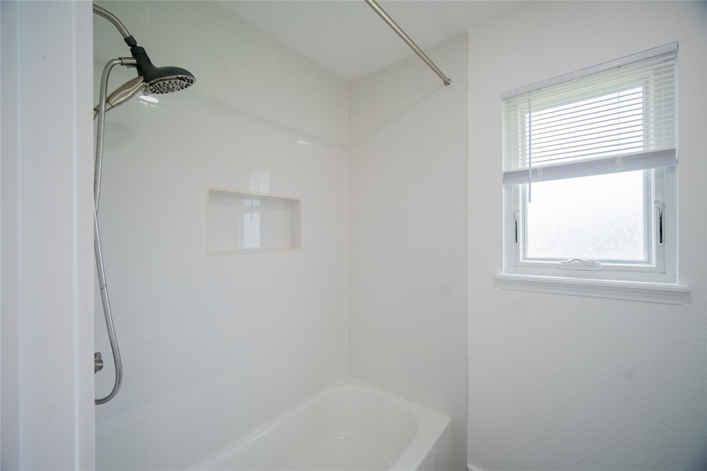 4815 Caris Street - Photo 37