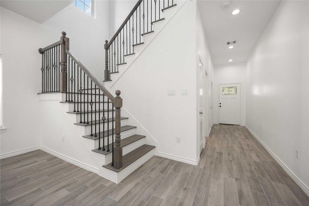 4406 Sterling Street - Photo 2