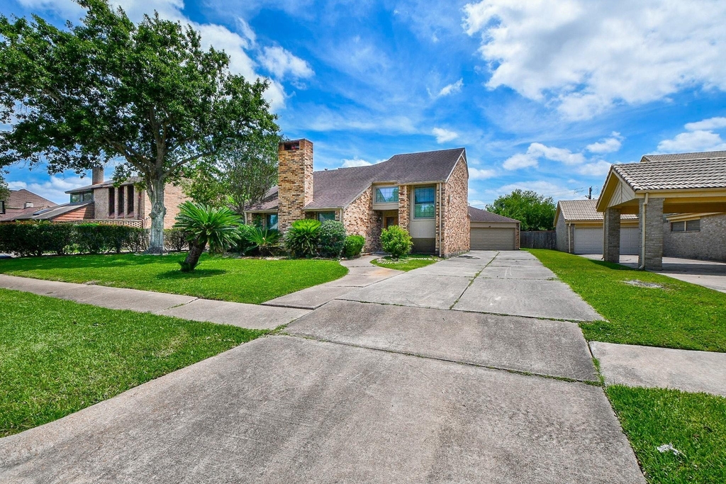 11907 Pepperdine Lane - Photo 0