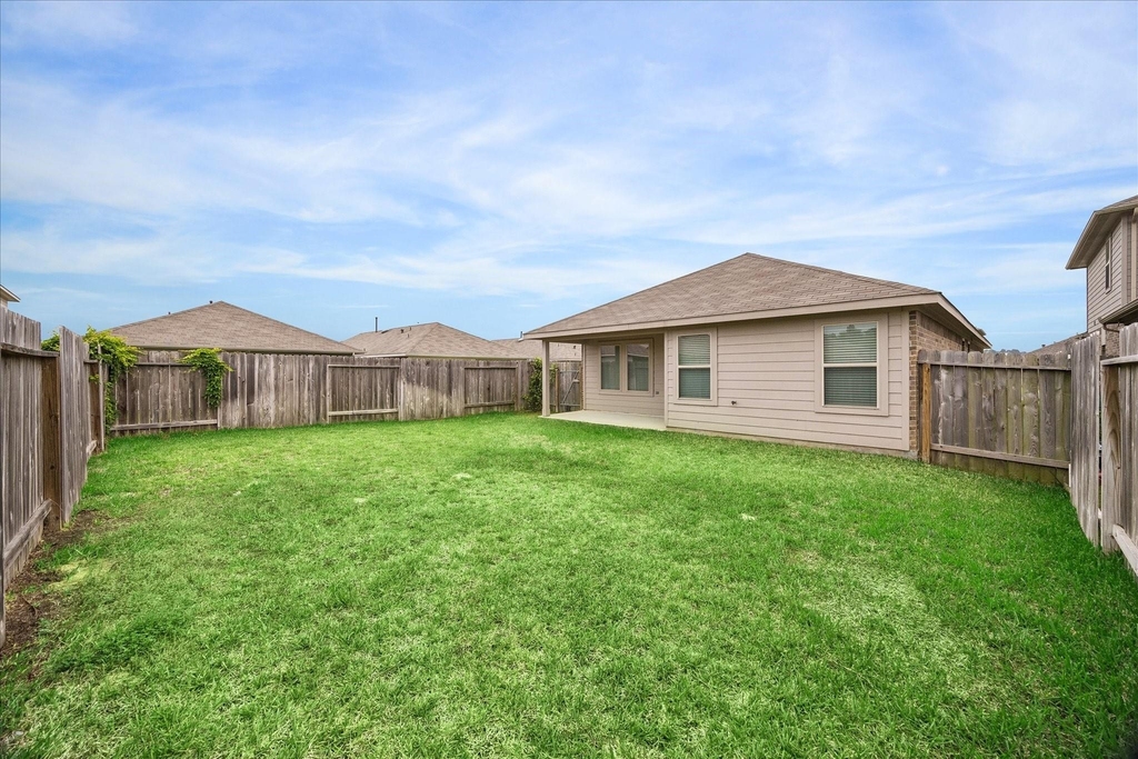 16691 Lonely Pines Drive - Photo 27