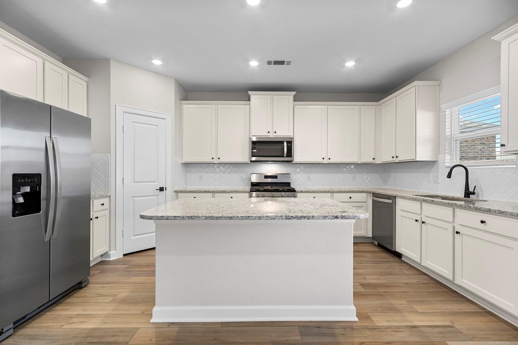10807 Hickory Lane - Photo 3