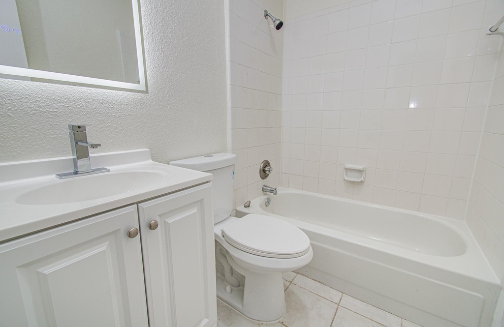 16963 Nevisway Street - Photo 20