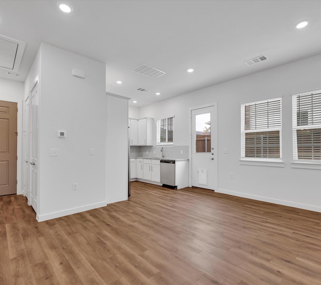 2709-804 Rockhill Road - Photo 2