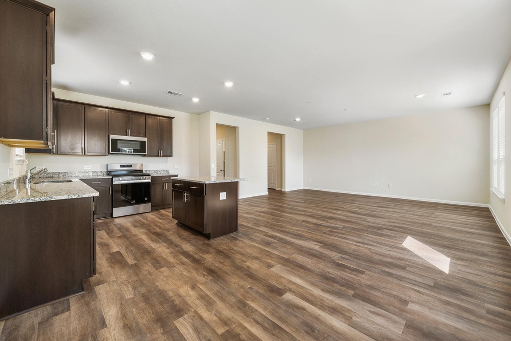 11751 Armadale Dr - Photo 3