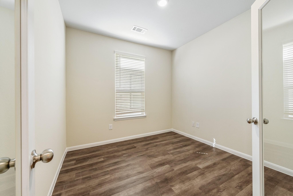 11751 Armadale Dr - Photo 5