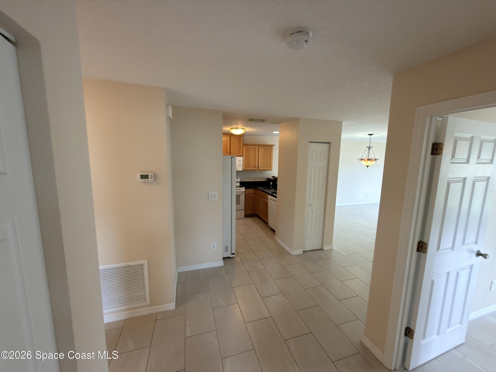 1620 Mason Terrace - Photo 8