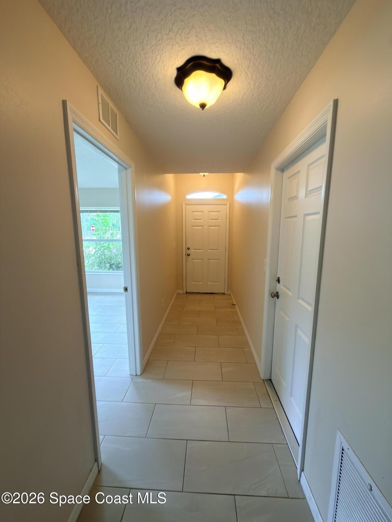 1620 Mason Terrace - Photo 2
