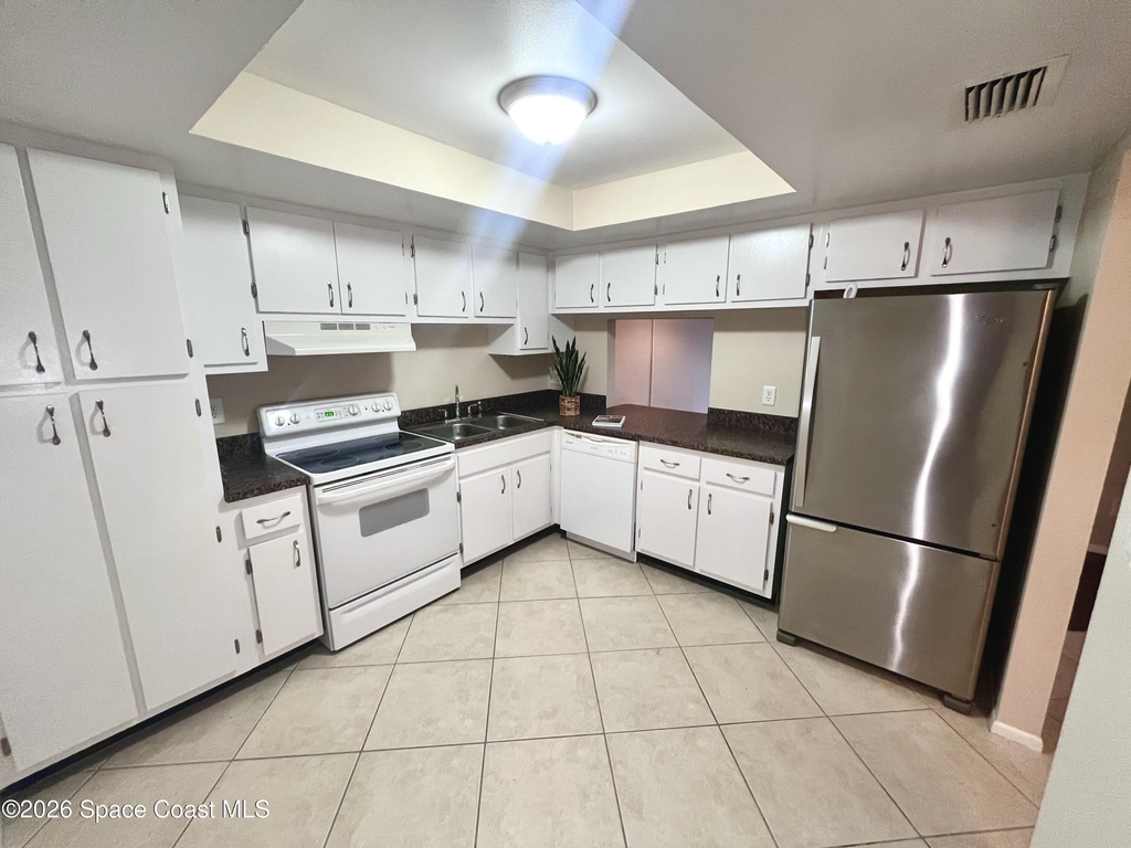 3150 N Harbor City Boulevard - Photo 1