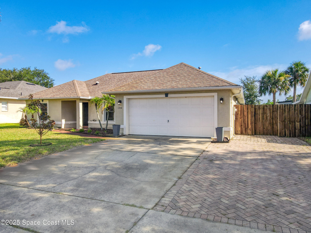 1342 Richwood Circle - Photo 1