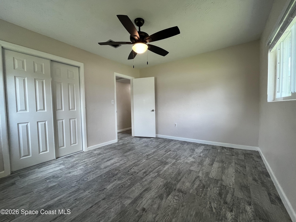 801 Hampton Way - Photo 12