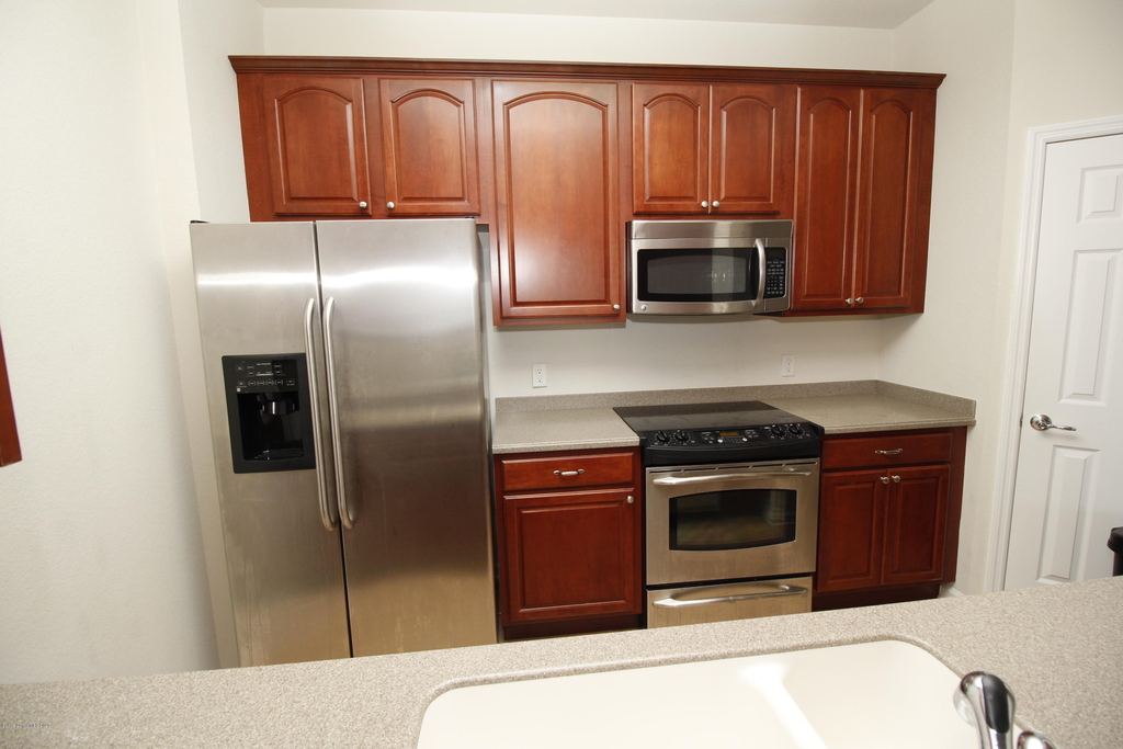 1576 Peregrine Circle - Photo 3