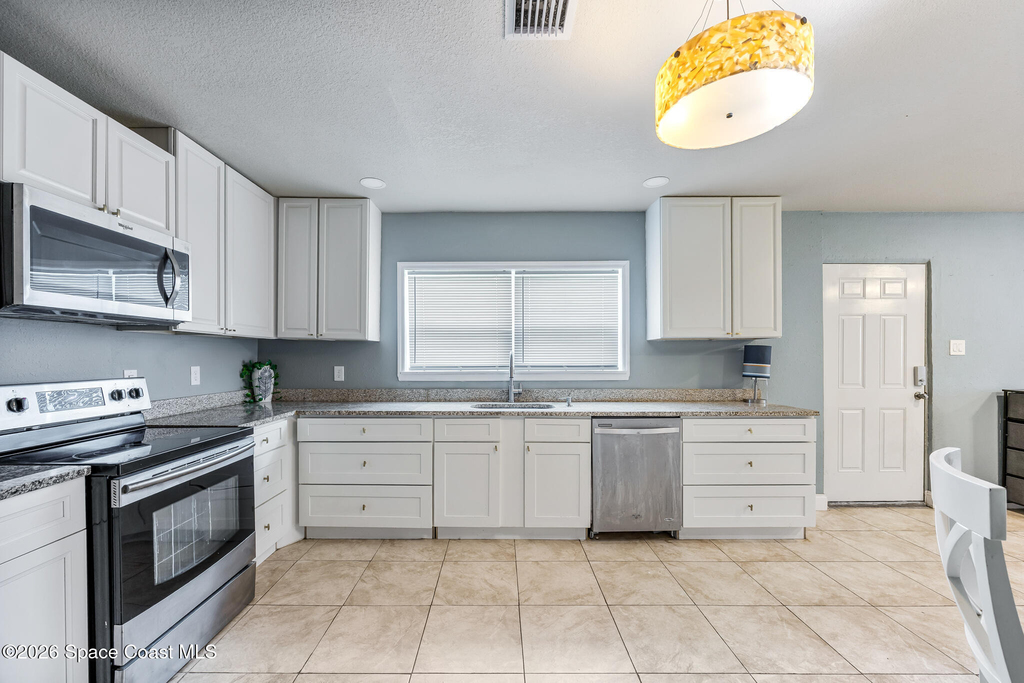 483 Church Street - Photo 6