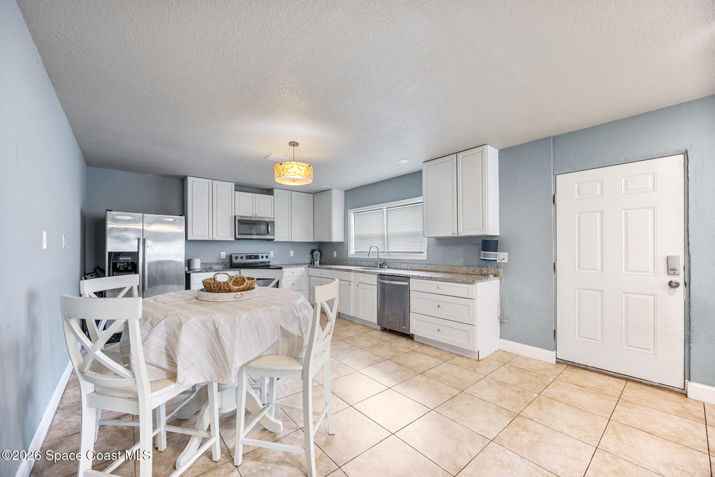 483 Church Street - Photo 4