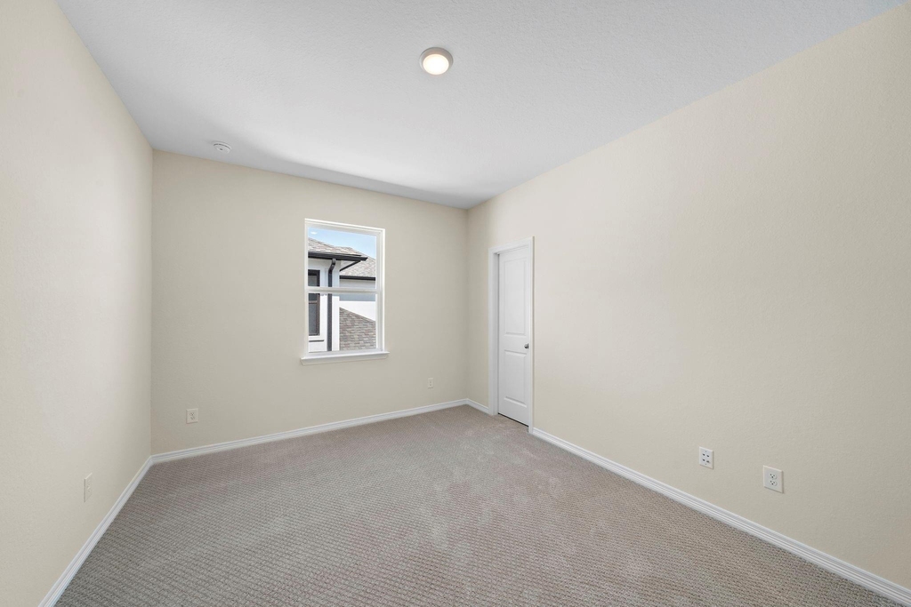 9806 Oakwood Trail - Photo 32
