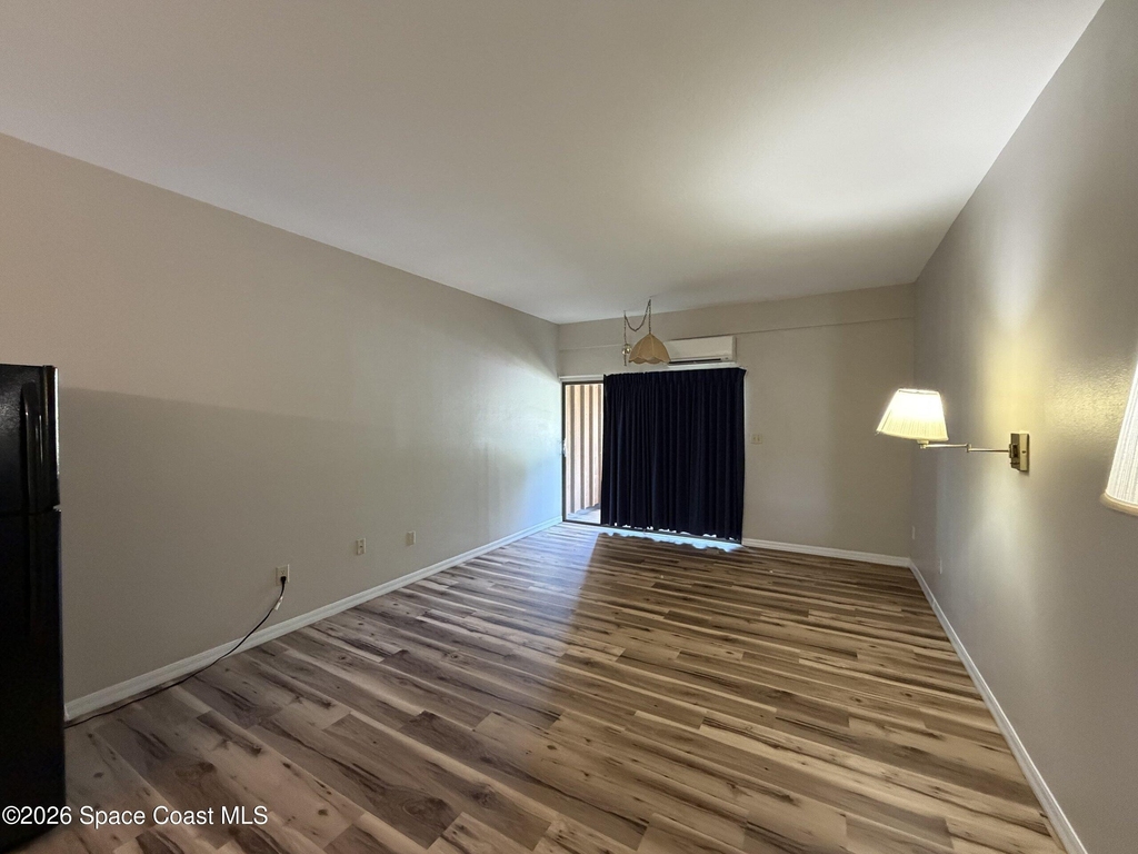 2180 Country Club Drive - Photo 2