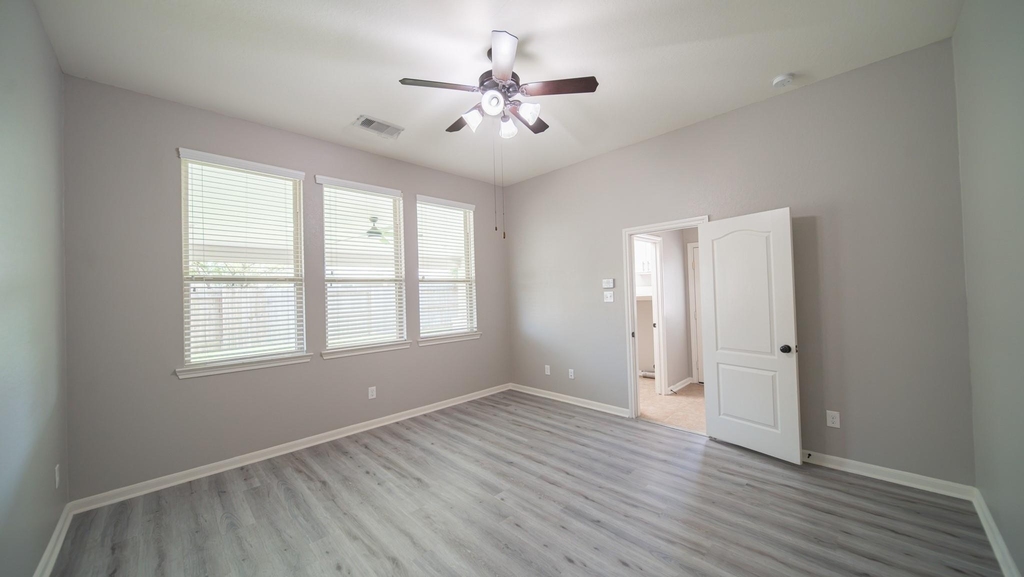 13303 Davenport Hills Lane - Photo 21