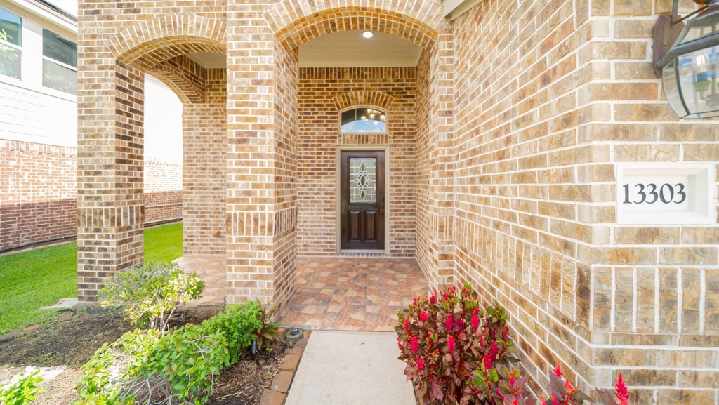 13303 Davenport Hills Lane - Photo 9