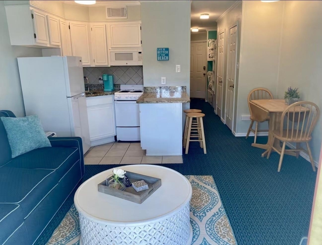 6102 Seawall Boulevard - Photo 1