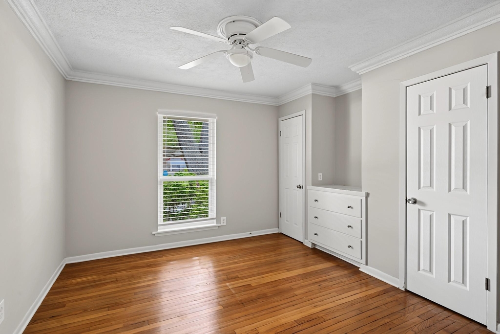5616 Pine Street - Photo 13