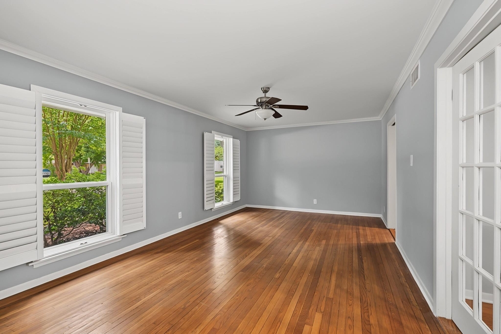 5616 Pine Street - Photo 3
