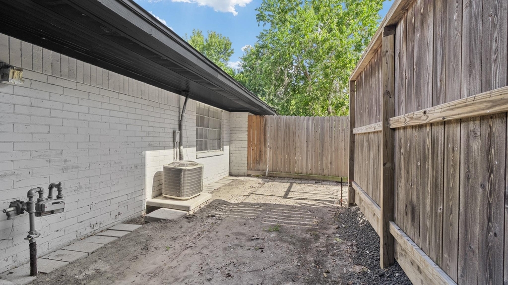1665 Northwood Street - Photo 13