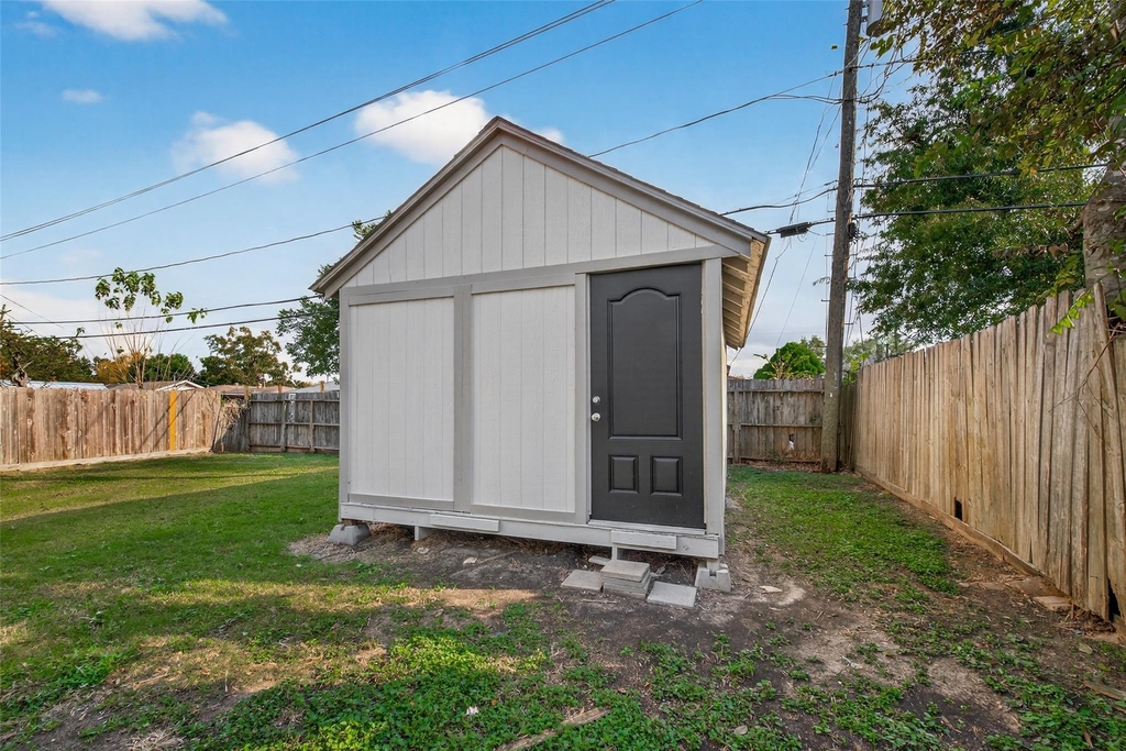 515 Ogilvie Street - Photo 18
