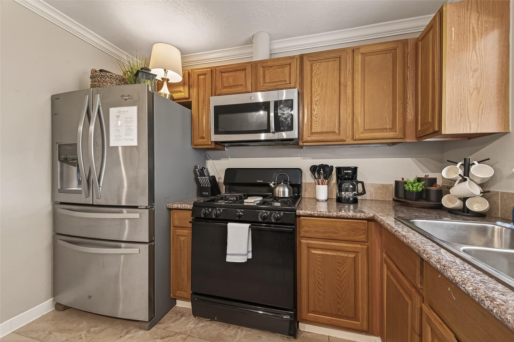 515 Ogilvie Street - Photo 7