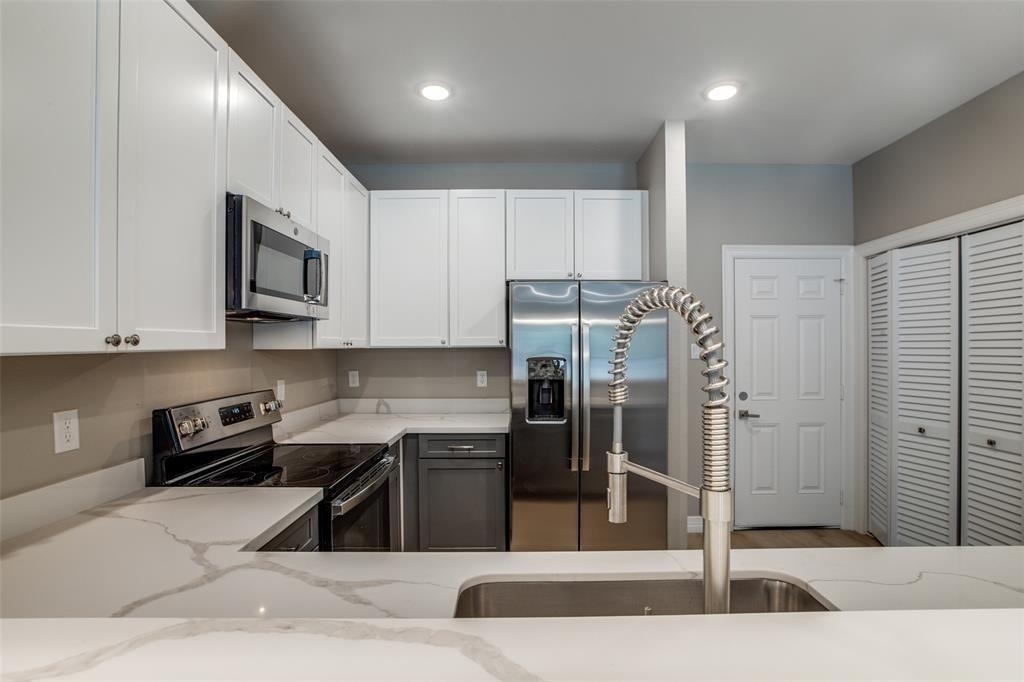5262 Ella Boulevard - Photo 10