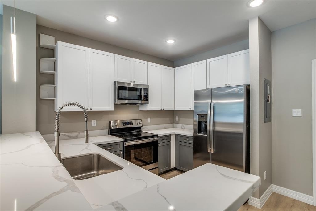 5262 Ella Boulevard - Photo 9