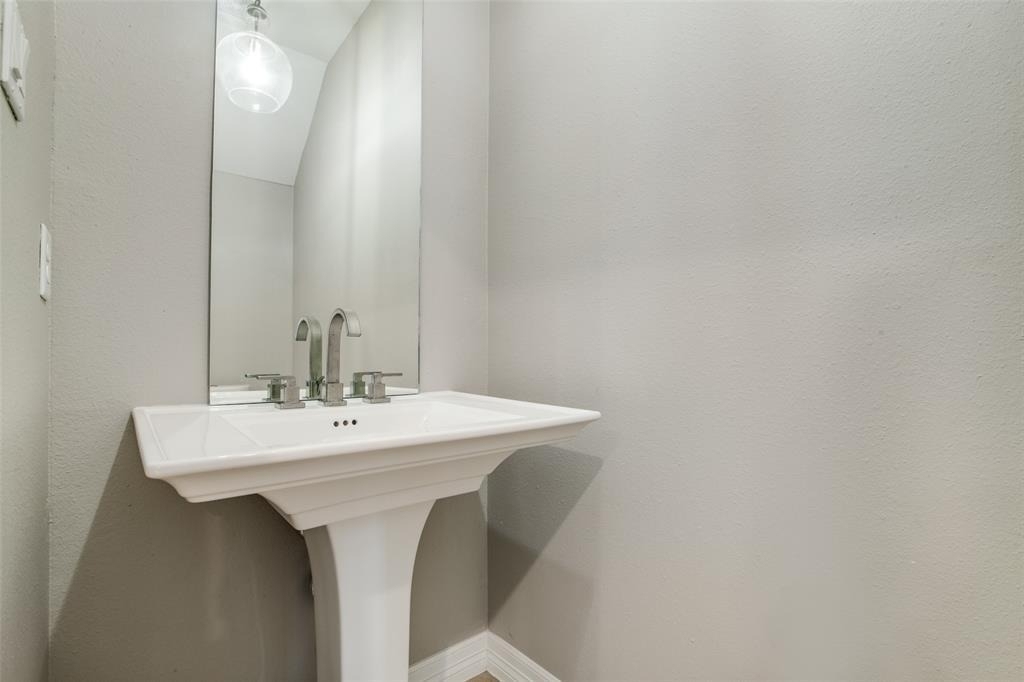 5262 Ella Boulevard - Photo 6
