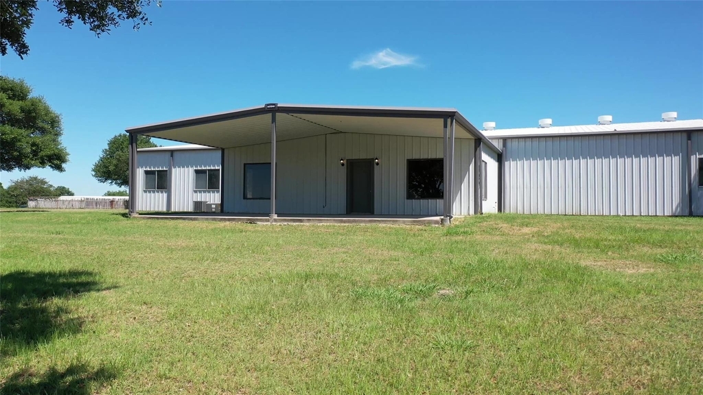 8616 Fm 2502 - Photo 16