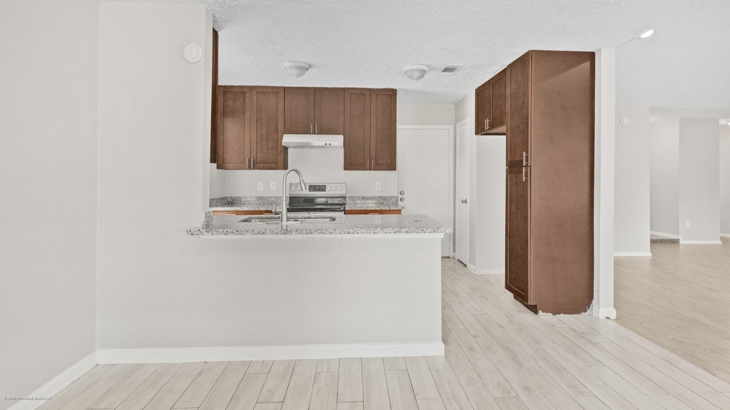 20031 Woodhall Lane - Photo 5