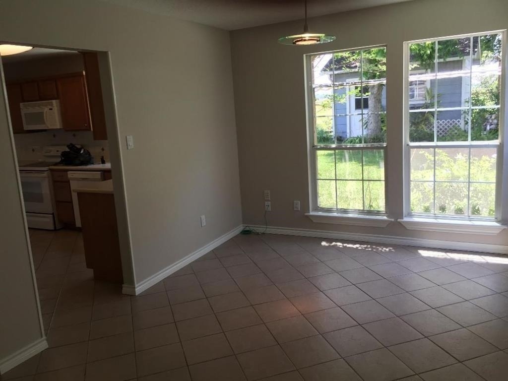 2530 Windswept Drive - Photo 3