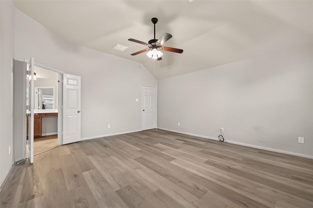 28207 Chalet Park Drive - Photo 22