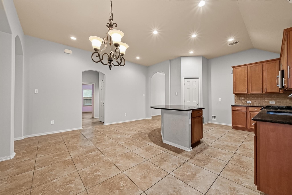 28207 Chalet Park Drive - Photo 9