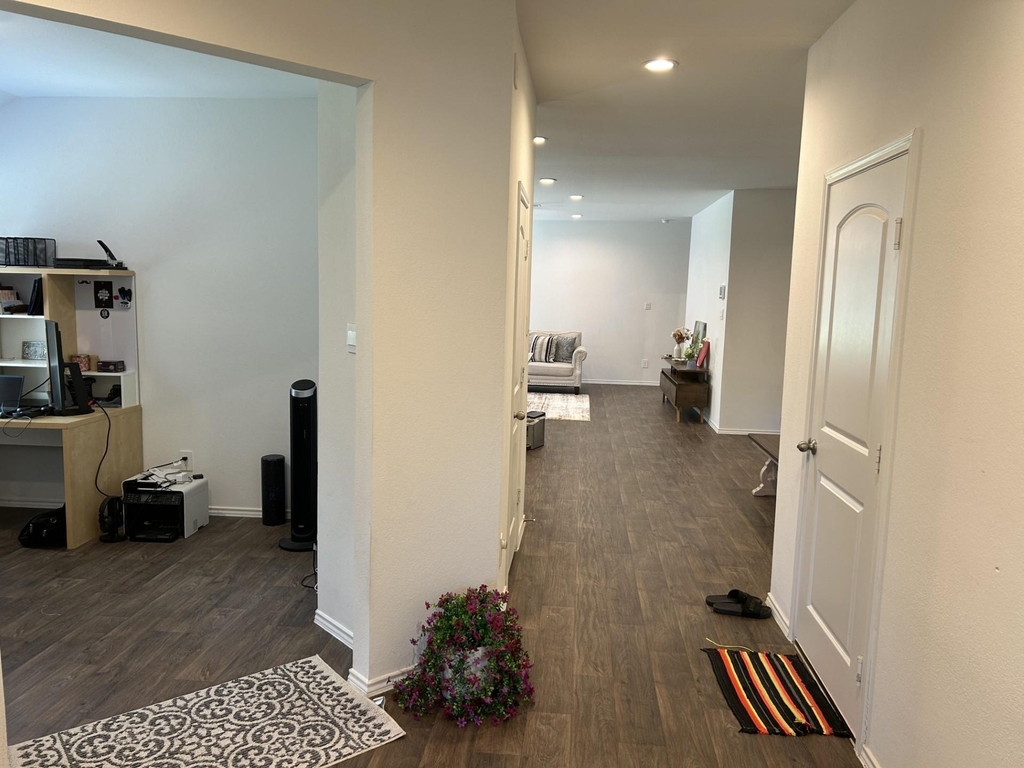 3305 Cold Swan Court - Photo 3