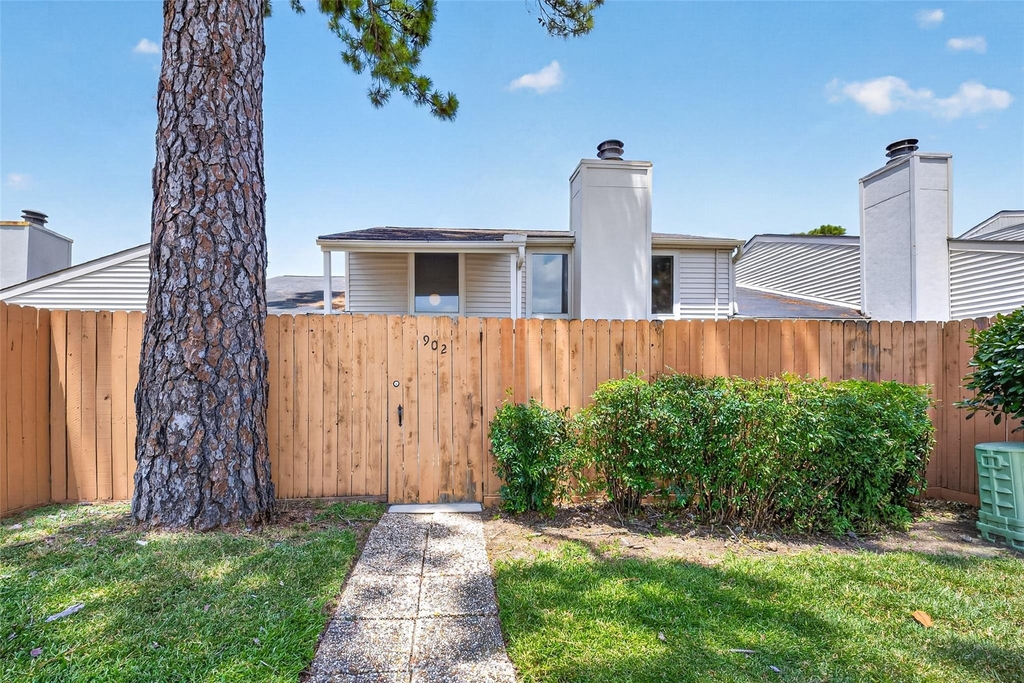 6401 Deihl Road - Photo 1