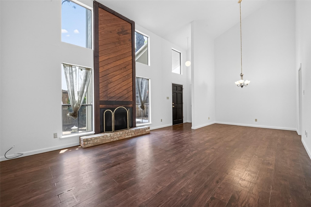 6401 Deihl Road - Photo 2